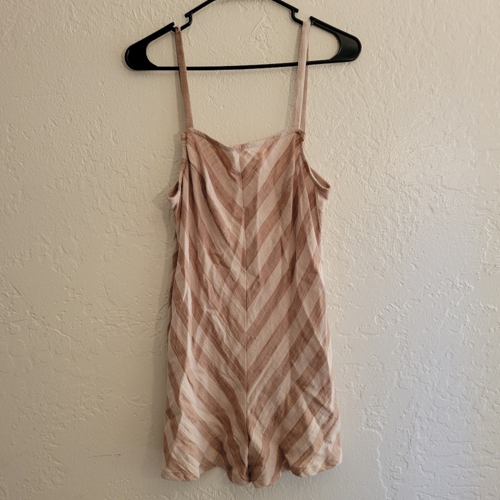 Urban Outfitters Romper Size Small NWT